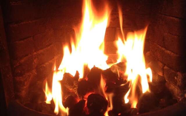 The Hopetoun Arms Hotel