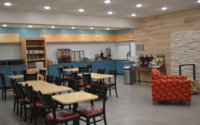 Country Inn & Suites by Radisson, Fairview Heights, IL