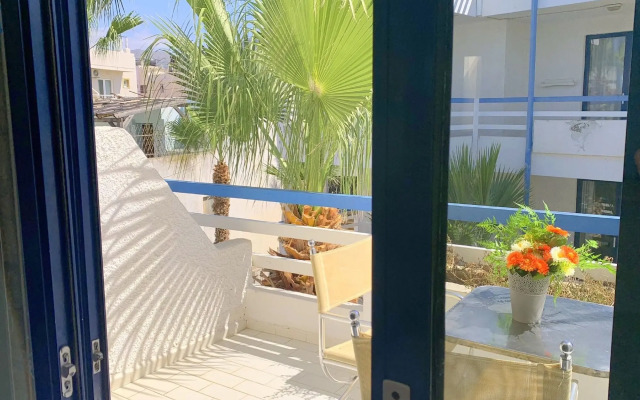 Kassavetis Center - Hotel Studios & Apartments