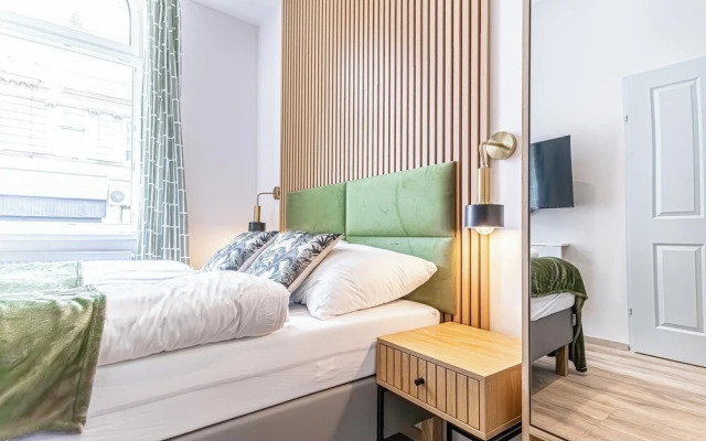 4BR Apt. for Groups 6-Min to Stadthalle