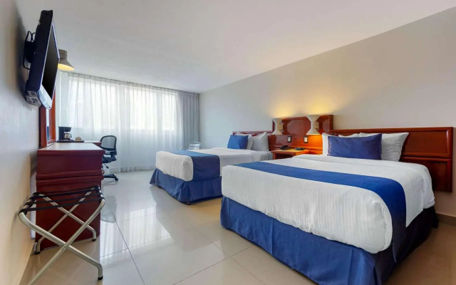 Hotel Hostal de Cortes