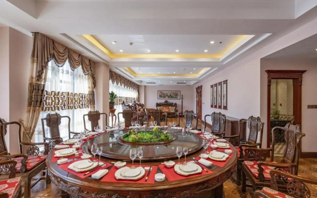 Pengyuhao Hotel