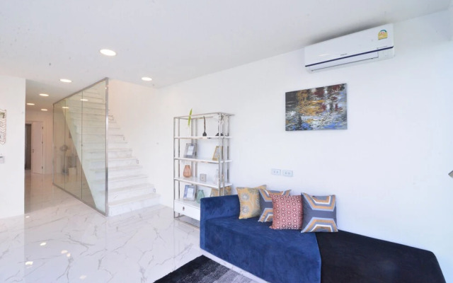 Villa with Shared Pool in Central Pattaya - Palmc19