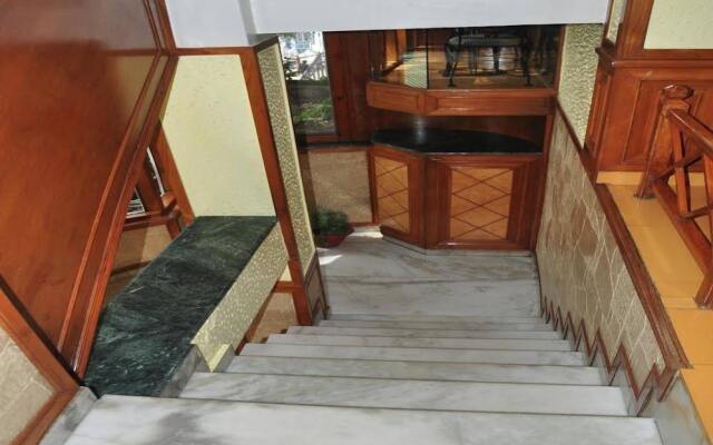 OYO Rooms Mall Road Shimla