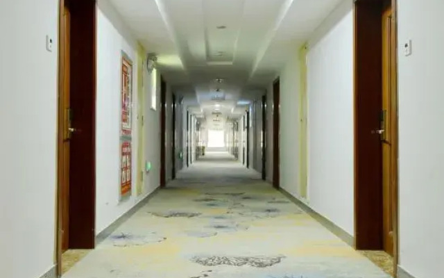 shanshui Collection Hotel (Shucheng Huaqiao Road Wanda Plaza)