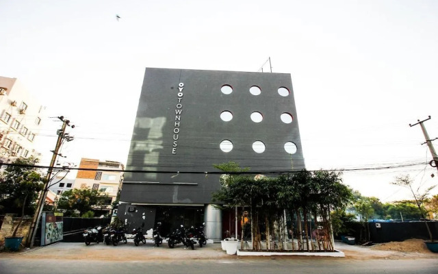 Oyo Townhouse 112 Madhapur