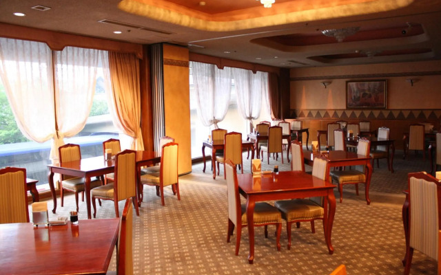 Sunsky Hotel