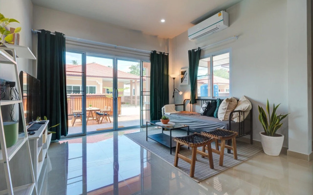 Jaya Pool Villa