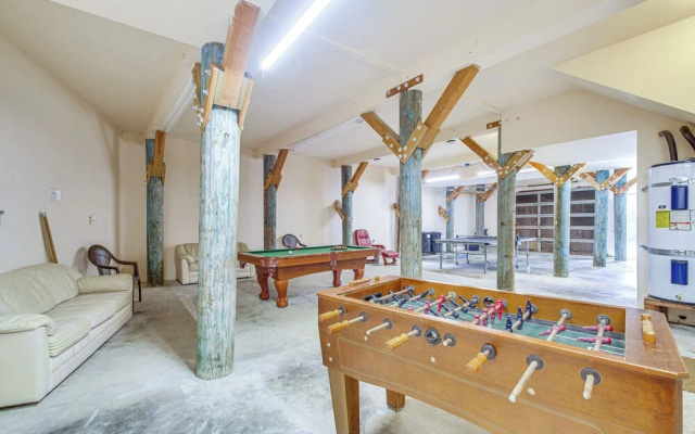 'oceanfront Castle' w/ Hot Tub & Game Room