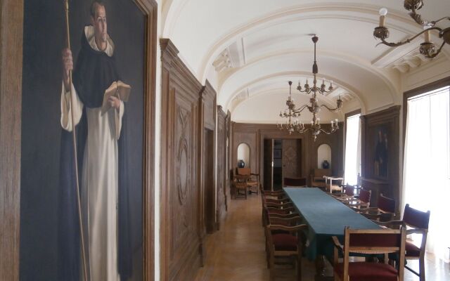 Hospedería Santa Cruz