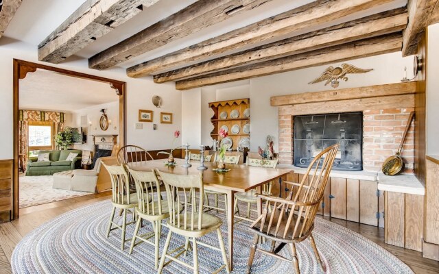 County Road Home 1761