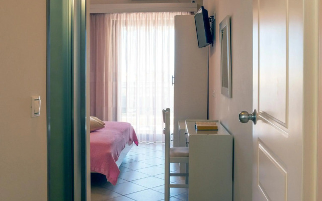 Hotel Loukas Vrachos