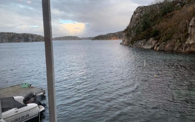 6 Person Holiday Home in Brandasund