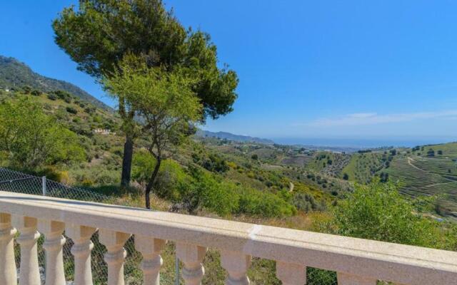 Cortijo Metomela Torrox by Ruralidays