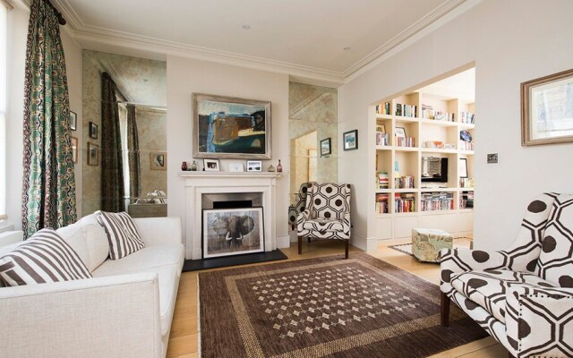 Beautiful 3BR Family Home in the Heart of Chelsea