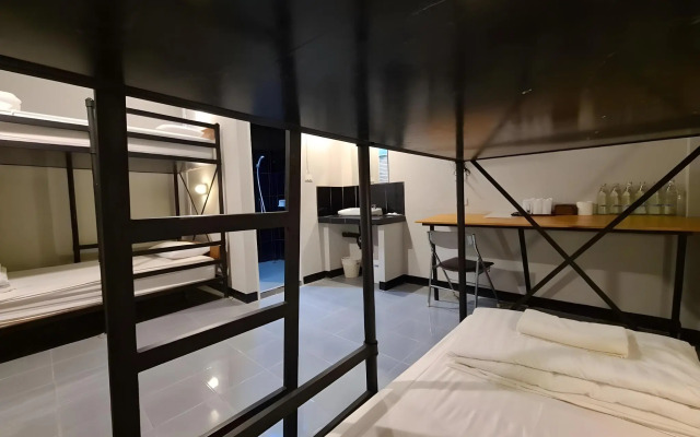 The 8 Factory Hotel Phitsanulok