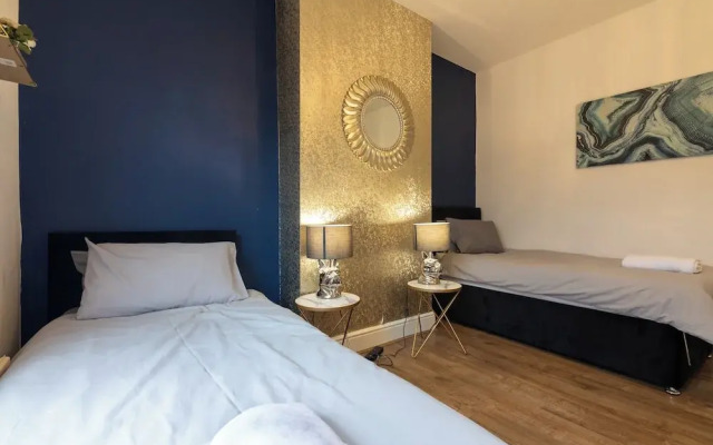 Salford City Oasis - Spacious 4 Bedroom House