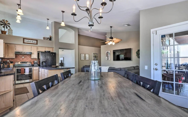 Beautiful Backyard: Comfortable Phoenix Getaway!