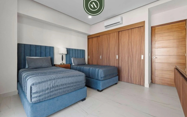 Tropical 2 BR Retreat - Close to the Beach - Pool