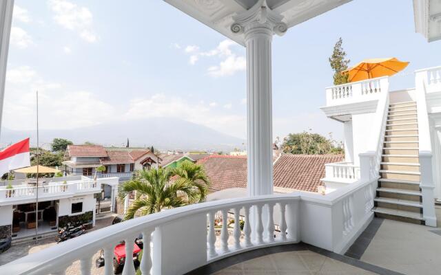 HOG Batu Guest House Syariah