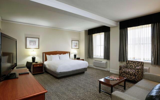 Hilton Cincinnati Netherland Plaza