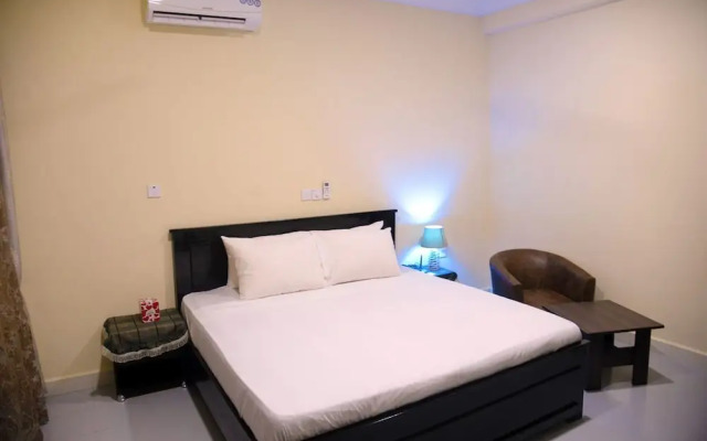 Target Hill Hotel