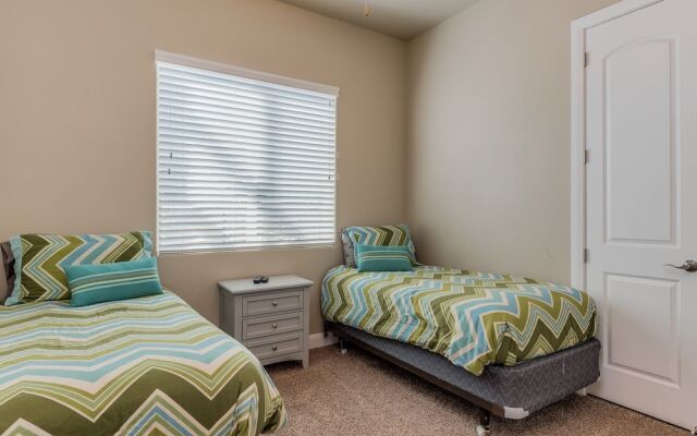 Zion's Point 3 Bedroom Apts by RedAwning