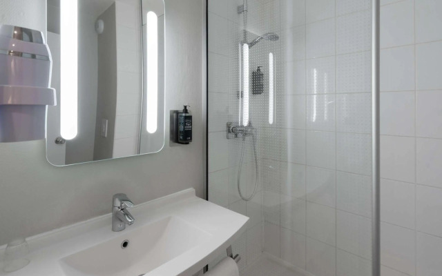 Timhotel Opera Blanche Fontaine