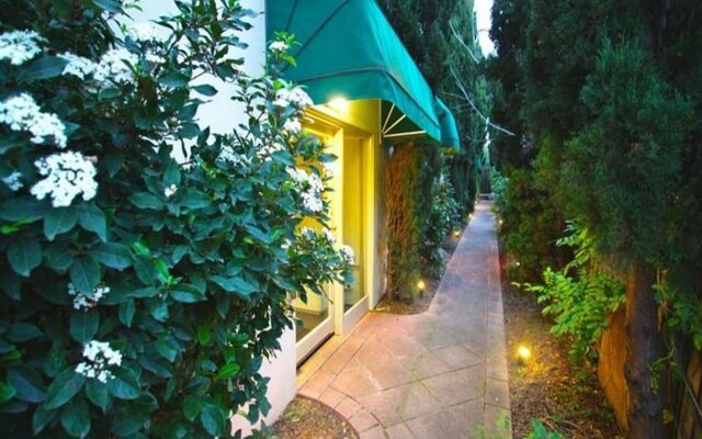 SoYa Apartment Hotel