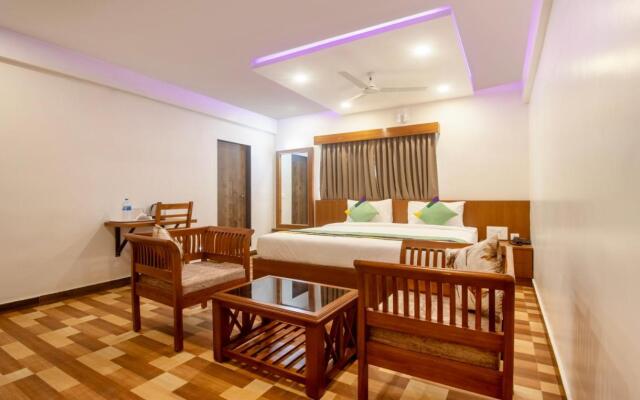 Treebo Elite Plaza, 700 Mtrs From Madikeri Fort