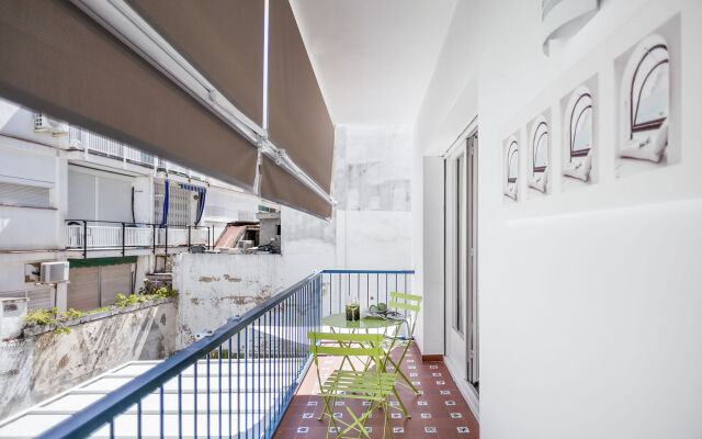 Sitges Group Blue and White