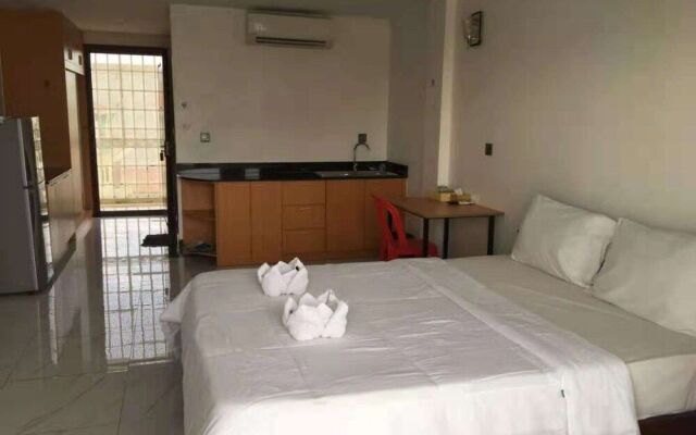 Full Moon Hotel And Apartment