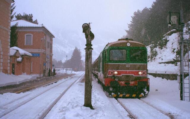 Manhattan Village Hotel