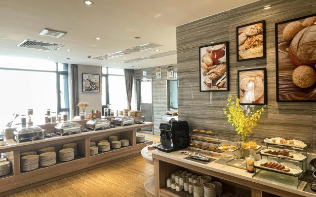 Jinmanfu International Hotel (Huadu Square Cultural Tourism City)