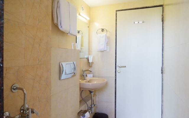 Iris Suites