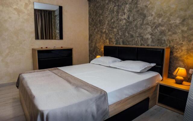 Astoria Regim Hotelier 2