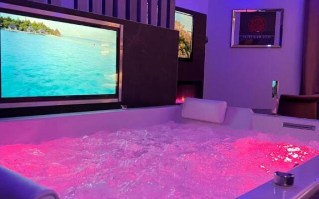Suite & Jacuzzi