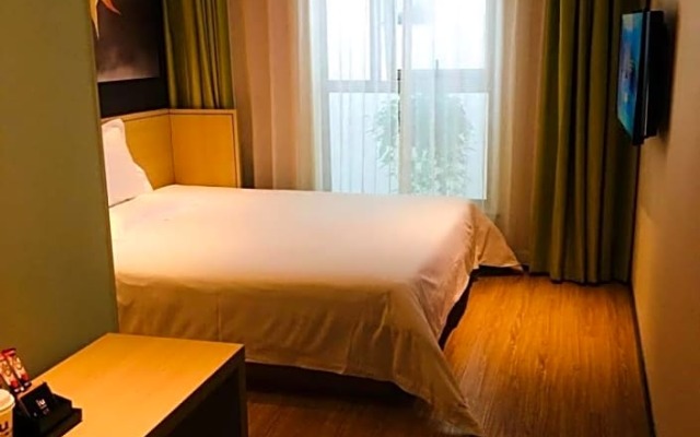 IU Hotel Beijing Huilongguan Life Science Park