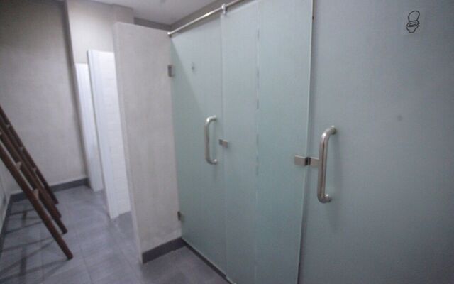 Beach Hut Hostel