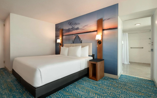 Fort Pontchartrain Detroit, a Wyndham Hotel