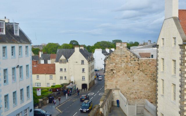 1 Bedroom Apartment On Royal Mile