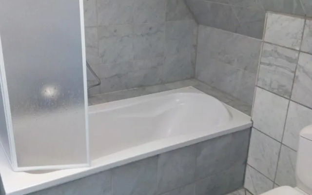 City Apartment S & W