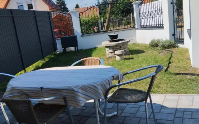 Pipacs Apartman
