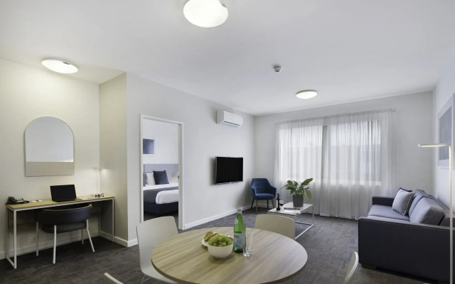 Quest Mawson Lakes