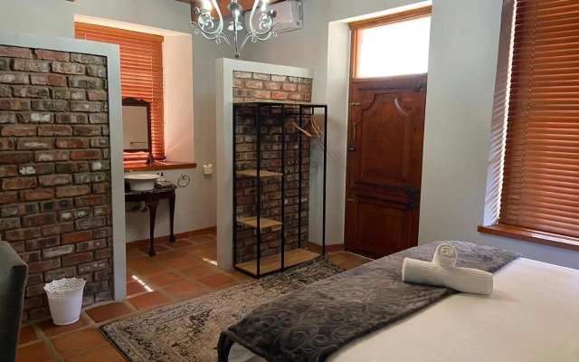 Olive Tree Lodge