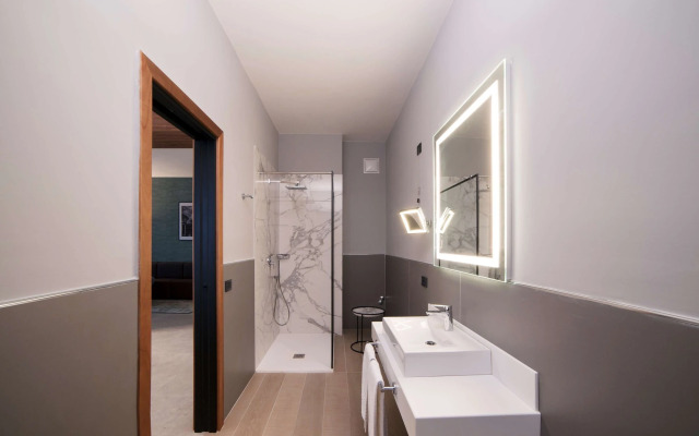 Radisson Hotel Nola Naples