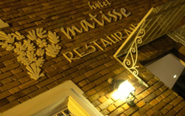 hotelImage