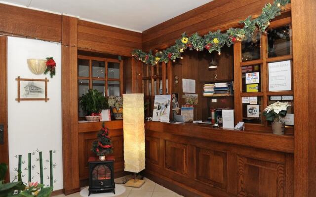 Hotel Bucaneve
