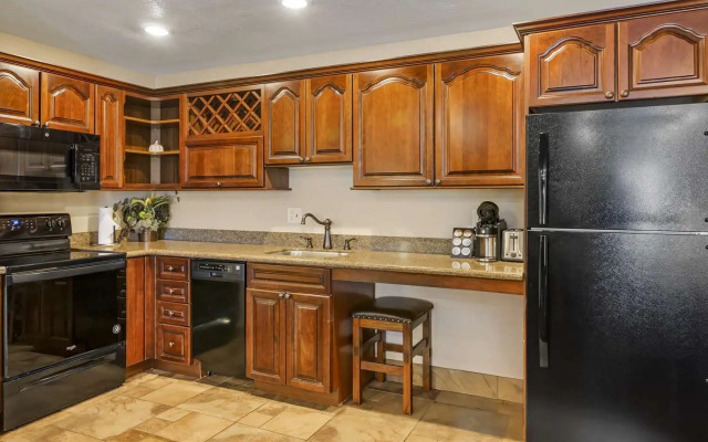 Best Western Plus Landmark Inn