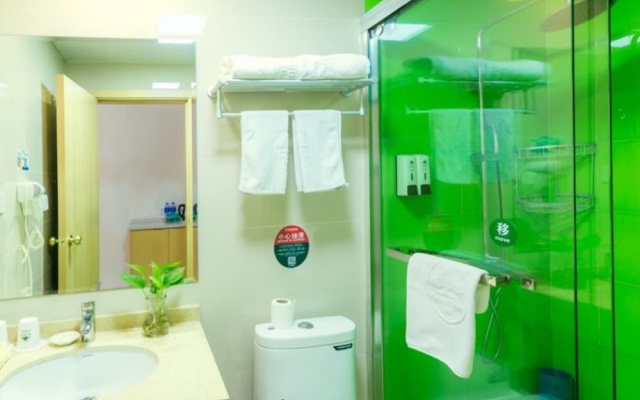 Greentree Inn Shanghai Fengxian District Nanqiaoxincheng Metro Station Express Hotel – Bathroom – Shanghai